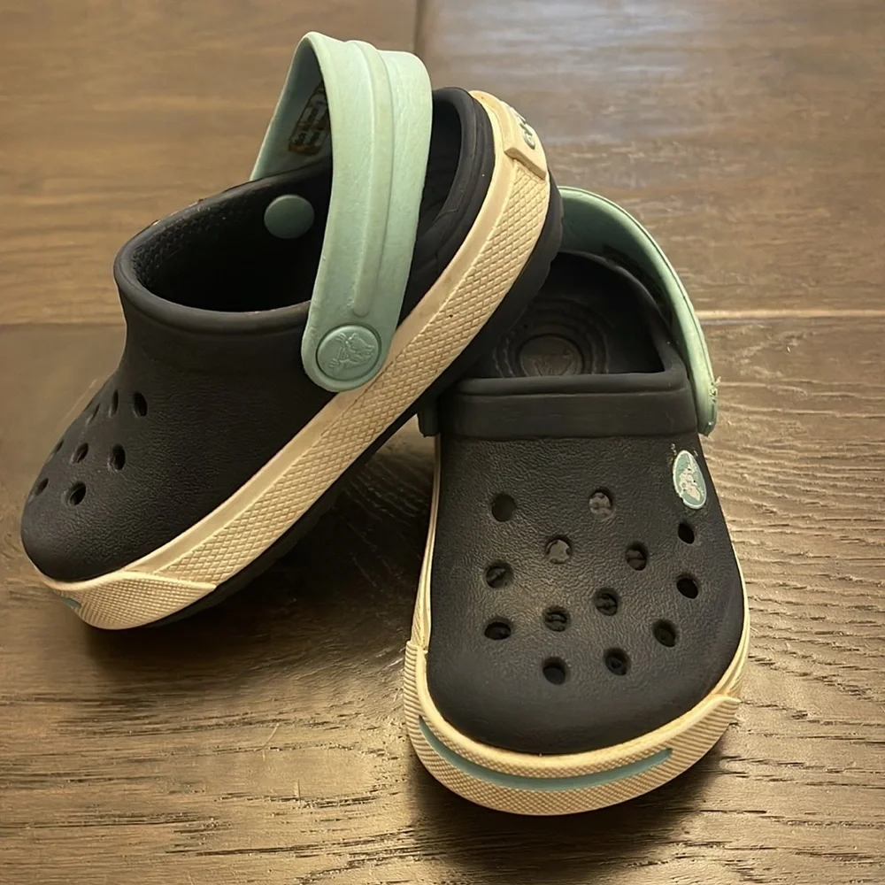 Crocs navy blue toddler shoes clogs size 4 5c